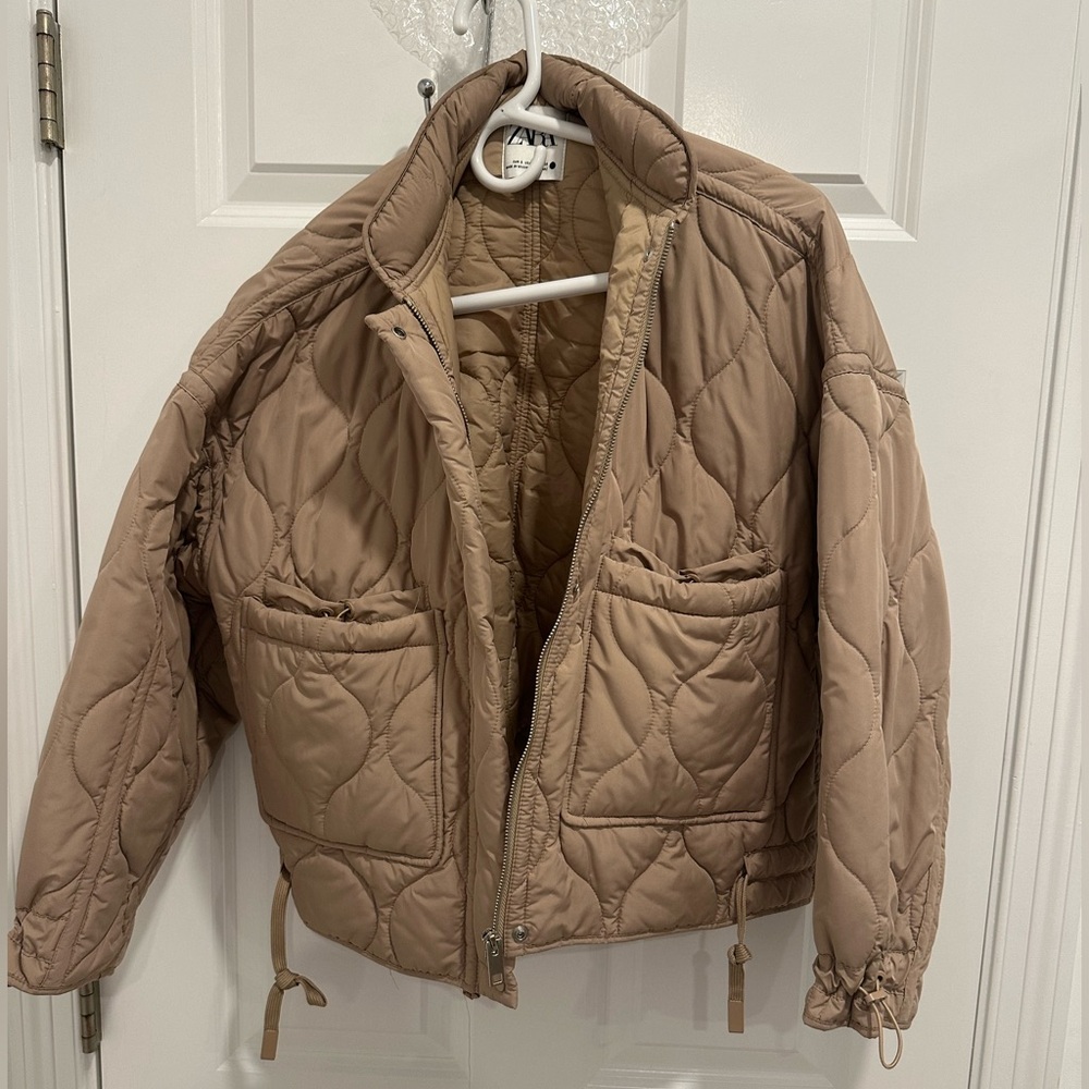 ZARA Beige Quilted Jacket